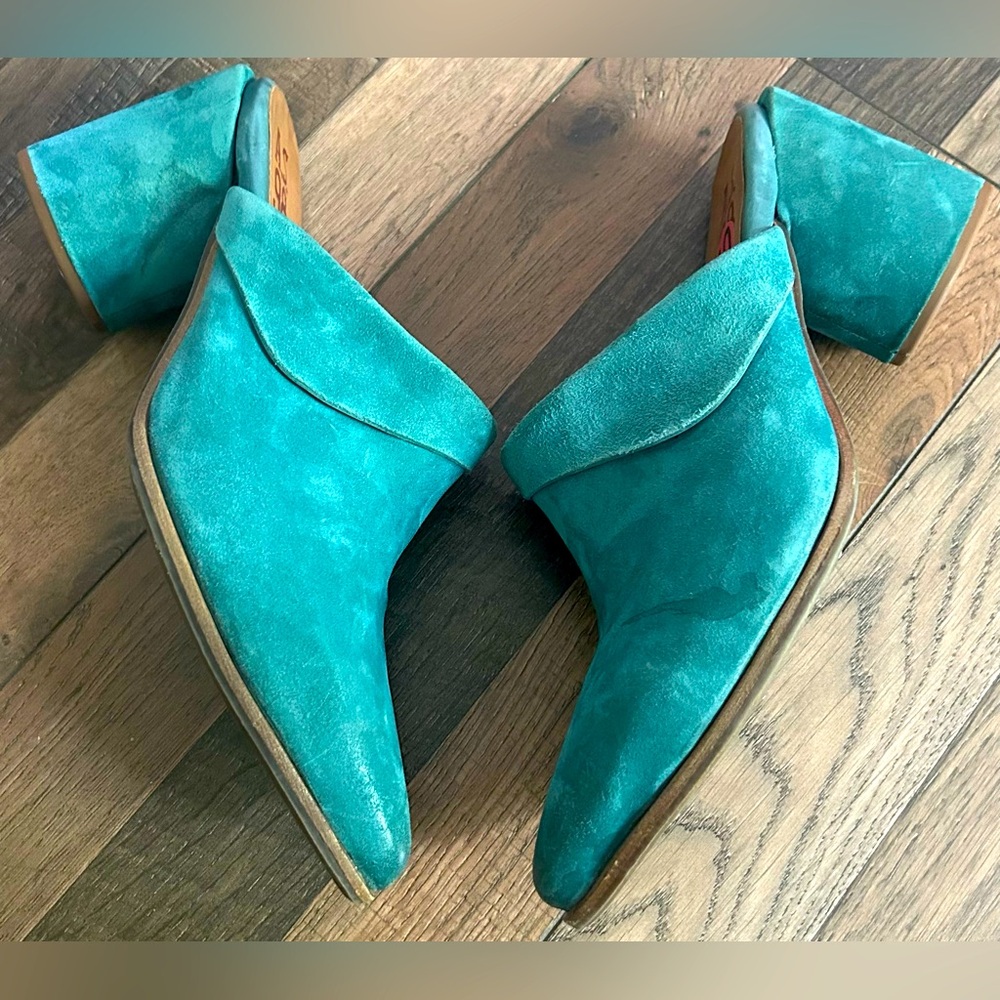 A.S.98 Emil Mules heels